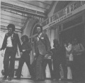 I manifestanti al congresso di Sanremo - da - Fuori! n. 1, giugno 1972, pagina 4.jpg